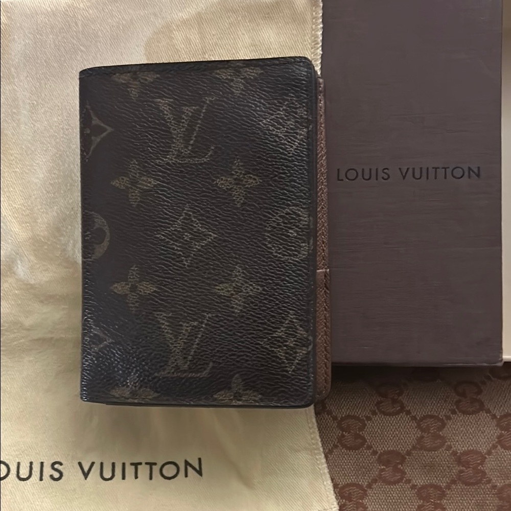 Louis Vuitton Men's Brown Wallet Rare